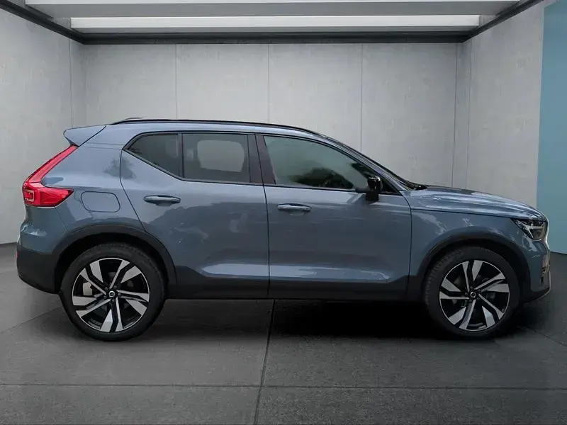Gebraucht Volvo XC40 Plus 163 PS (119 kW) 2023 Grau SUV