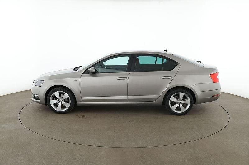 Gebraucht Skoda Octavia Clever 116 PS (85 kW) 2018 Grau Limousine