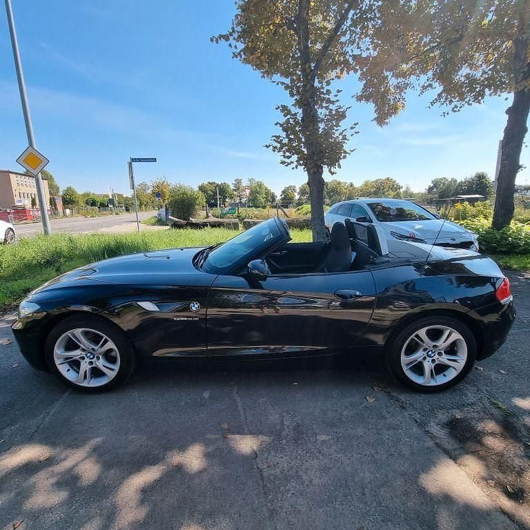 Gebraucht BMW Z4 Sport Line 204 PS (150 kW) 2011 Schwarz Cabrio