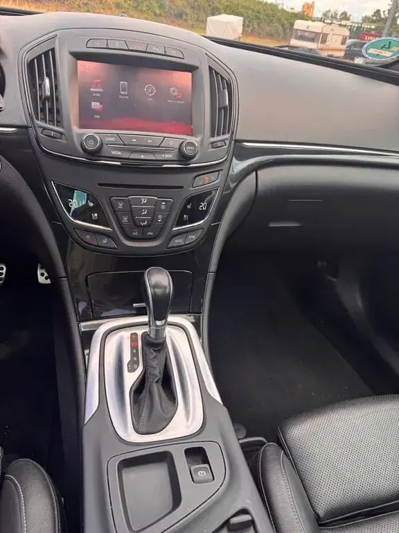 Gebraucht Opel Insignia Business 163 PS (119 kW) 2015 Grau Kombi