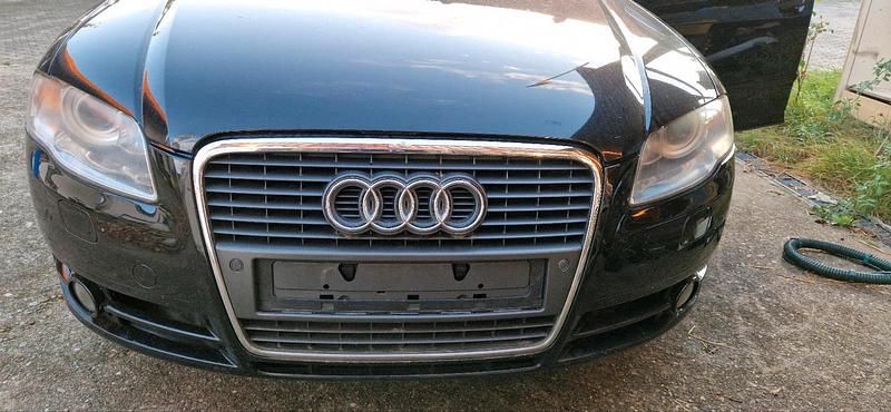 Schwarz Gebraucht 2005 Audi A4 Kombi | 2.500 € (Fairer Preis) - Bild 1/4