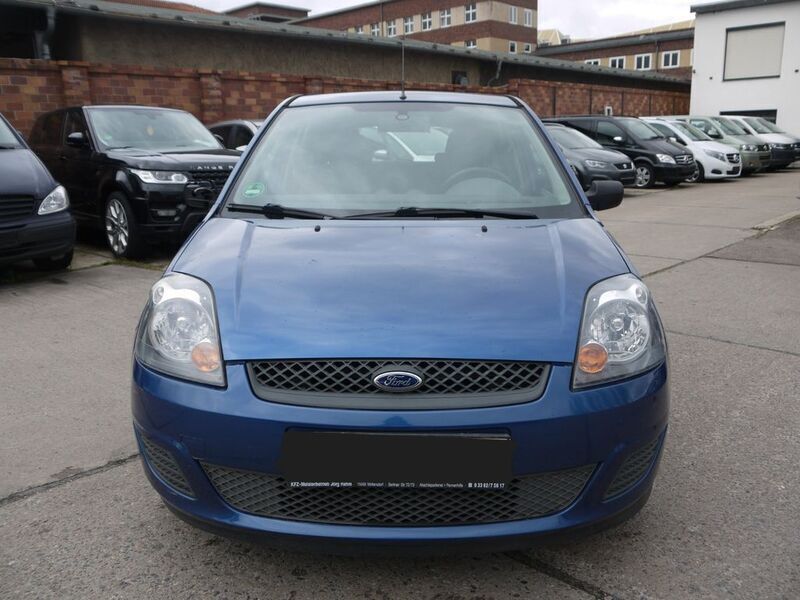 Gebraucht Ford Fiesta 69 PS (50 kW) 2008 Blau Kleinwagen