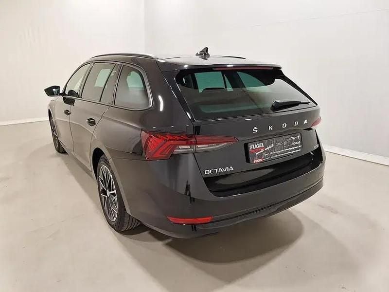 Gebraucht Skoda Octavia Clever 150 PS (110 kW) 2021 Schwarzmagic perleffekt Kombi