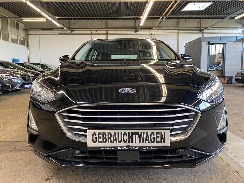Gebraucht Ford Focus 120 PS (88 kW) 2021 Schwarz Kombi