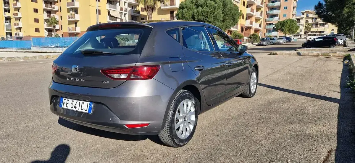 Gebraucht Seat Leon Business 110 PS (80 kW) 2016 Grau Kleinwagen