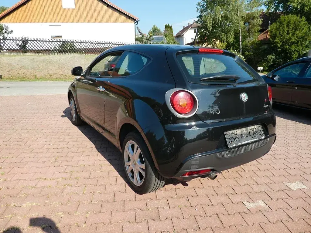 Gebraucht Alfa Romeo MiTo 79 PS (58 kW) 2012 Schwarz Kleinwagen