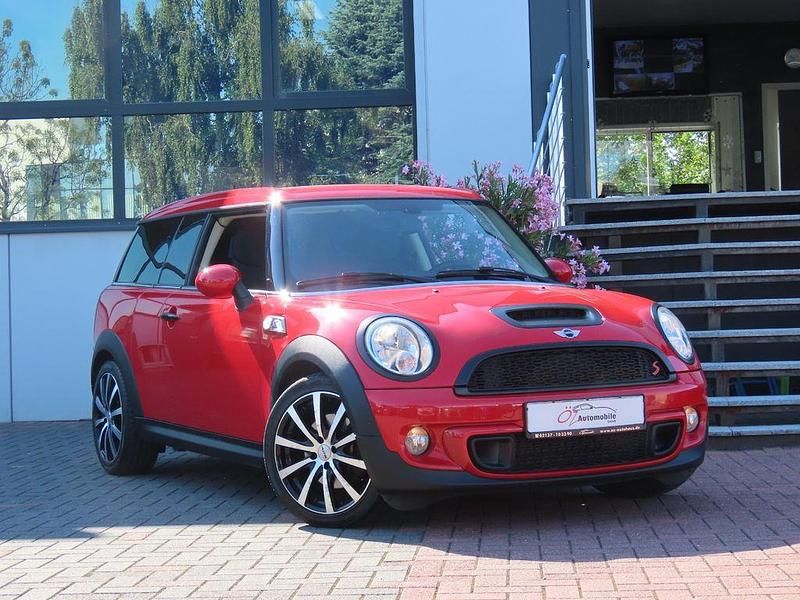 Rot Gebraucht 2013 Mini Cooper S Clubman Kombi | 8.900 € (Fairer Preis) - Bild 1/4