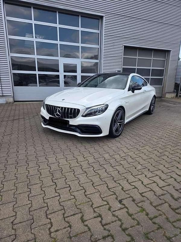 Weiß Gebraucht 2019 Mercedes C63 AMG AMG Coupé | 64.900 € (Fairer Preis) - Bild 1/4