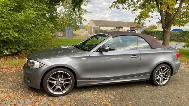 Grau Gebraucht 2013 BMW 118 Cabriolet Lifestyle Cabrio | 11.500 € (Fairer Preis) - Bild 1/4