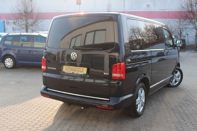 Gebraucht VW Multivan Highline 179 PS (131 kW) 2012 Schwarz Van