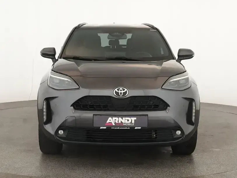 Gebraucht Toyota Yaris Cross Team 131 PS (96 kW) 2024 Marlingrau SUV