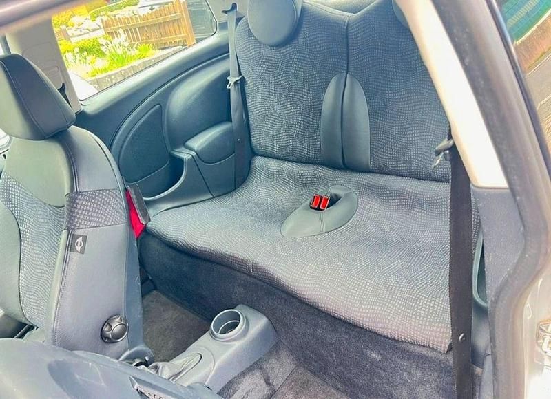 Second-hand Mini Cooper 116 CP (85 kW) 2003 Argintiu Hatchback