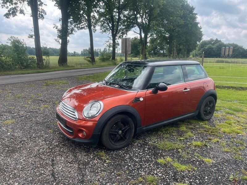 Orange Gebraucht 2011 Mini Cooper Kleinwagen | 5.250 € (Fairer Preis) - Bild 1/4