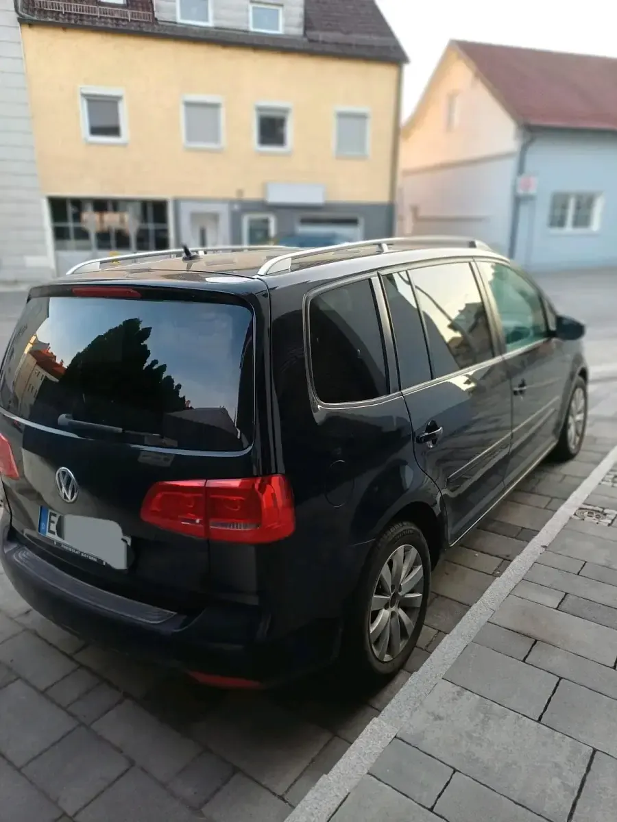 Gebraucht VW Touran 140 PS (102 kW) 2015 Schwarz Van / Kleinbus