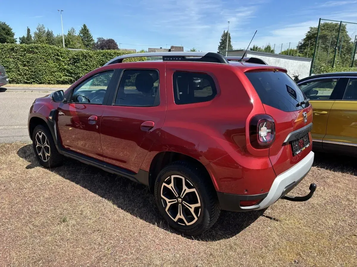 Gebraucht Dacia Duster Celebration 150 PS (110 kW) 2020 Rot SUV