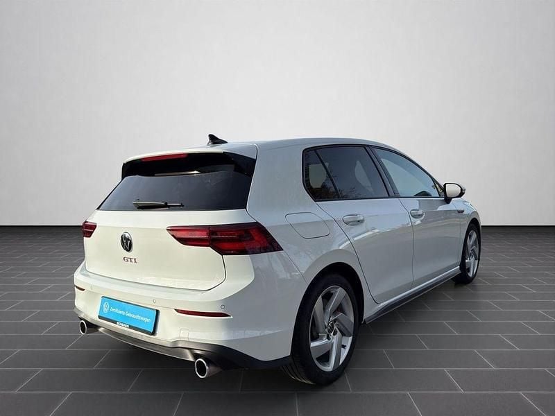 Gebraucht VW Golf VIII GTI 245 PS (180 kW) 2022 Pure white Limousine