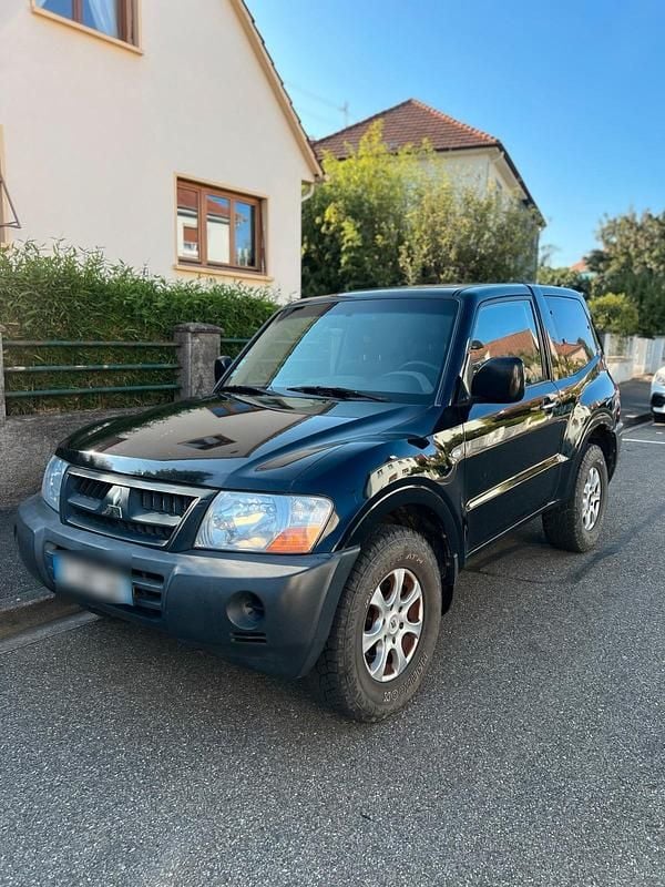 Schwarz Gebraucht 2006 Mitsubishi Pajero SUV | 3.990 € (Guter Preis) - Bild 1/4