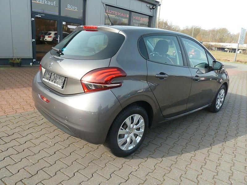 Gebraucht Peugeot 208 Active 82 PS (60 kW) 2019 Grau Kleinwagen