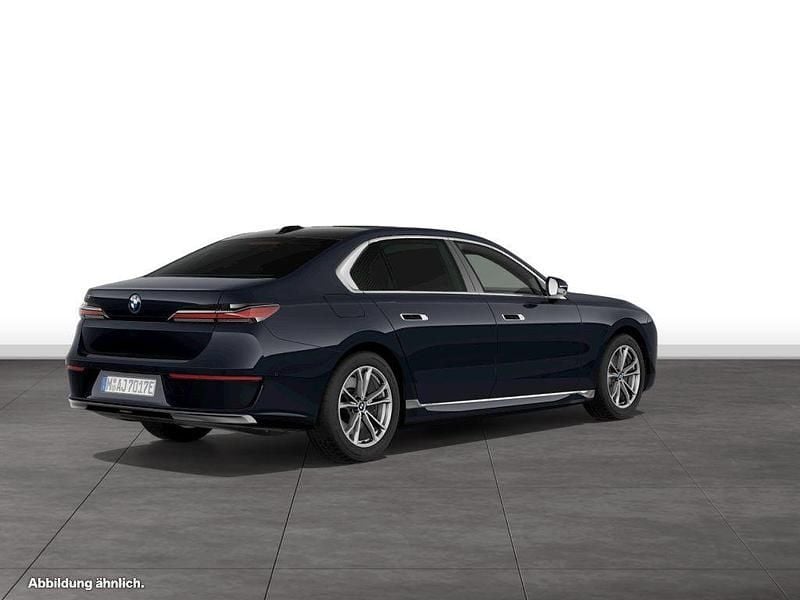 Gebraucht BMW i7 Comfort Edition 400 kW (544 PS) 2025 Carbonschwarz metallic Limousine
