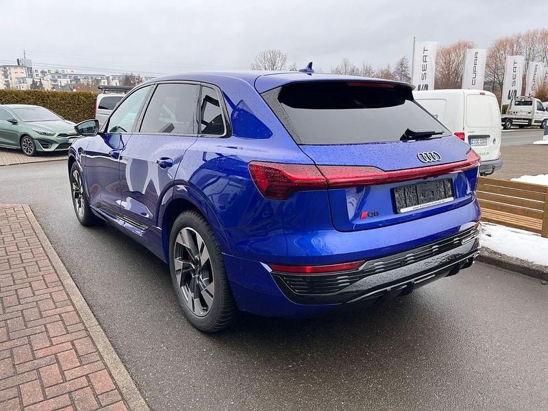 Gebraucht Audi Q8 e-tron S-Line 250 kW (340 PS) 2023 Blau SUV