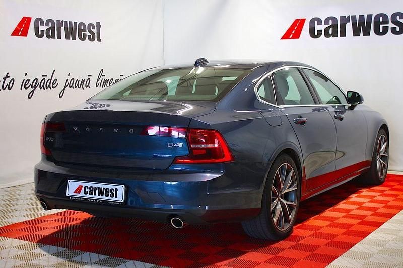 Gebraucht Volvo S90 200 PS (147 kW) 2019 Blau Limousine