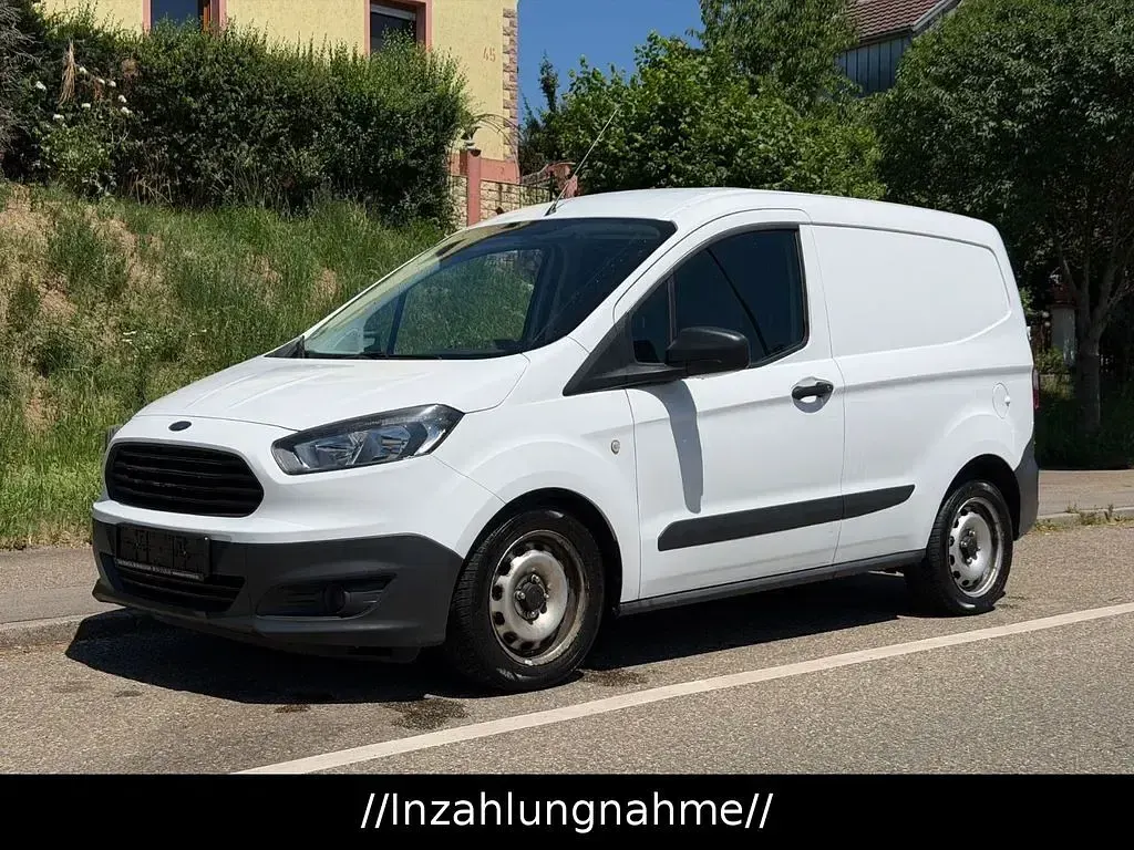 Gebraucht Ford Transit Basis 75 PS (55 kW) 2018 Weiß Van / Kleinbus