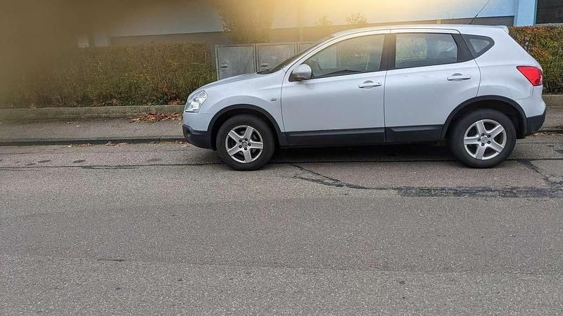 Grau Gebraucht 2007 Nissan Qashqai SUV | 5.920 € (Guter Preis) - Bild 1/2
