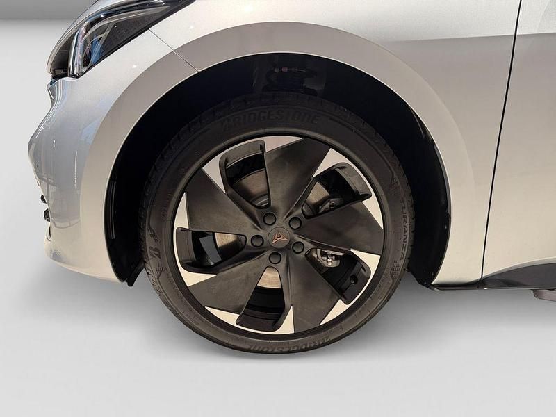 Second-hand Cupra Born 169 kW (231 CP) 2025 Argintiu Hatchback
