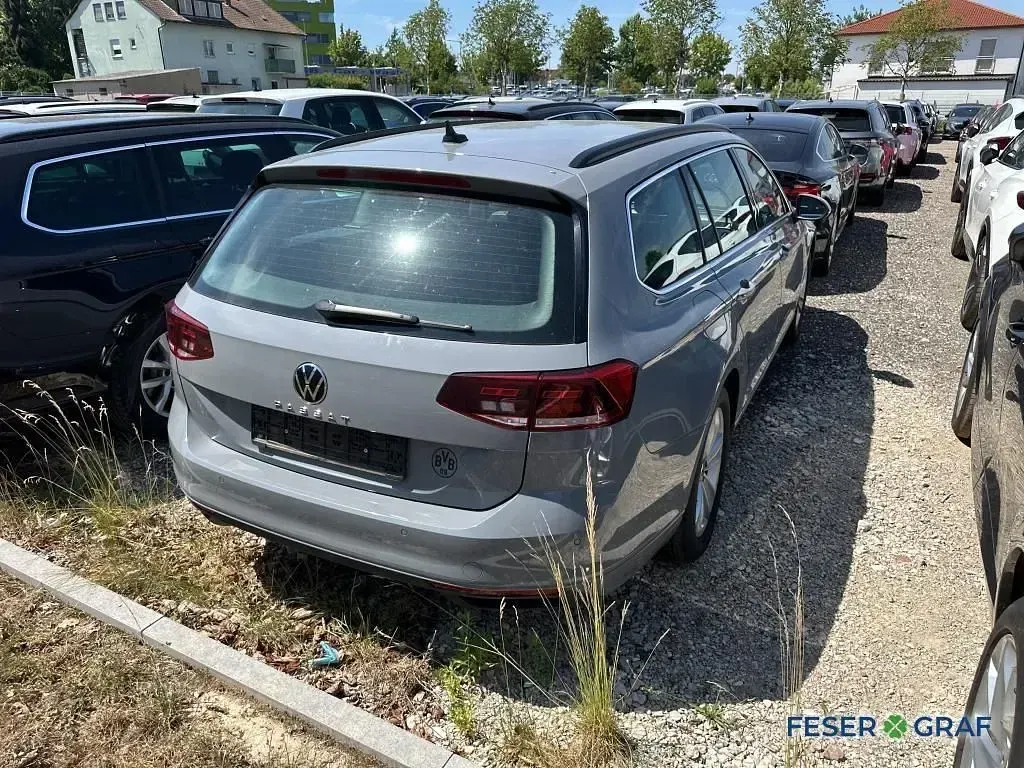 Gebraucht VW Passat Business 200 PS (147 kW) 2023 Grau Kombi
