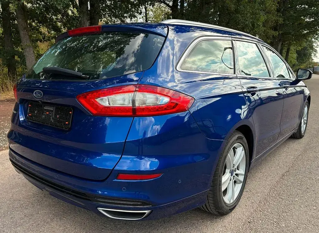 Gebraucht Ford Mondeo Titanium 211 PS (155 kW) 2017 Blau Limousine