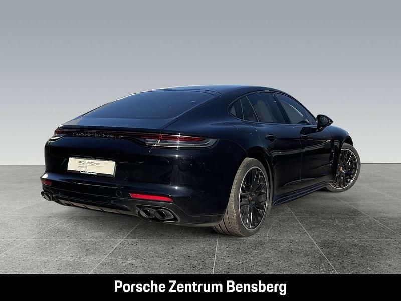 Gebraucht Porsche Panamera 4S 560 PS (411 kW) 2023 Tiefschwarz Limousine