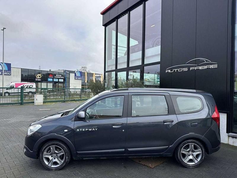 Gebraucht Dacia Lodgy Stepway 131 PS (96 kW) 2020 Grau Van / Kleinbus
