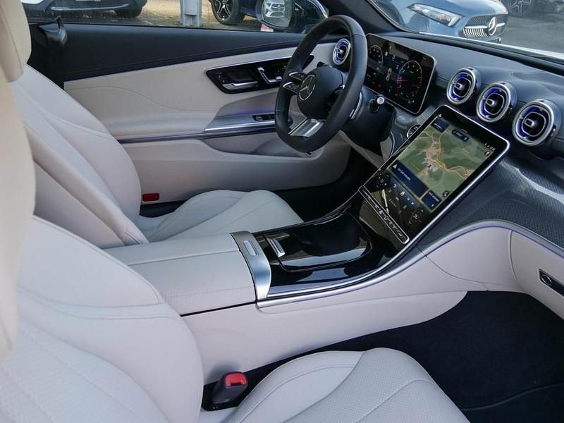 Gebraucht Mercedes 180 AMG 170 PS (125 kW) 2024 Weiss polarweiß Limousine