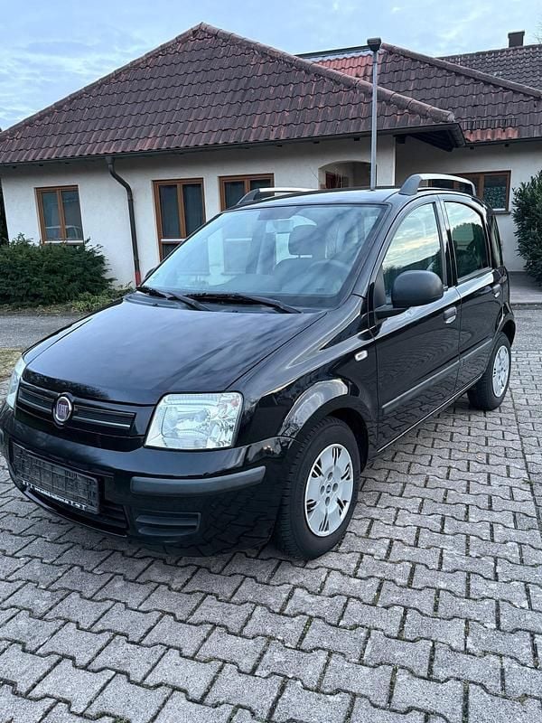 Gebraucht Fiat Panda Dynamic 69 PS (50 kW) 2010 Schwarz Kleinwagen