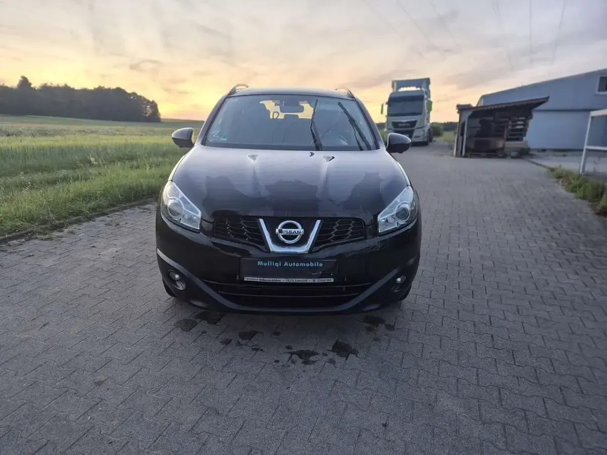 Gebraucht Nissan Qashqai +2 360º 131 PS (96 kW) 2013 Black (m) SUV
