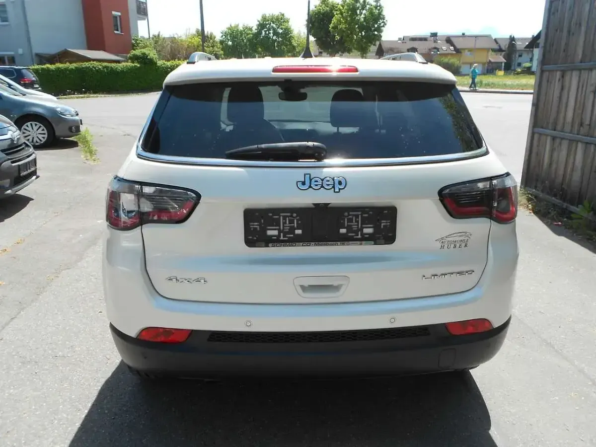 Usata Jeep Compass Limited 170 CV (125 kW) 2019 Bianco SUV