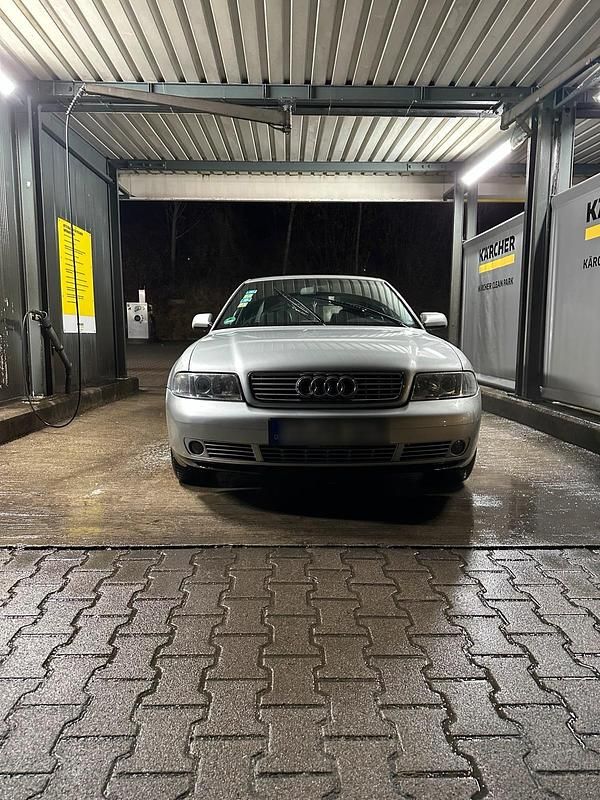 Gebraucht Audi A4 S-Line 150 PS (110 kW) 1999 Silber Limousine