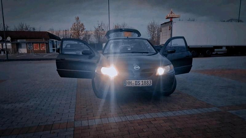 Schwarz Gebraucht 2005 Nissan Almera Coupé | 600 € - Bild 1/4