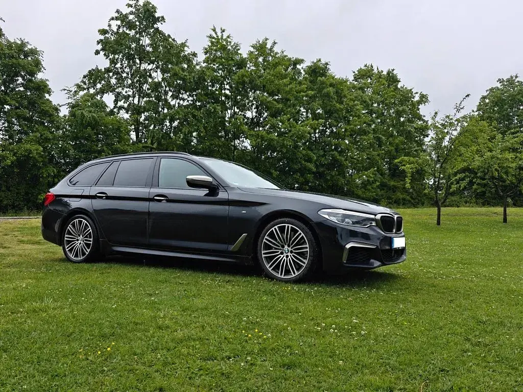 Gebraucht BMW M550 Performance 400 PS (294 kW) 2018 Schwarz Limousine