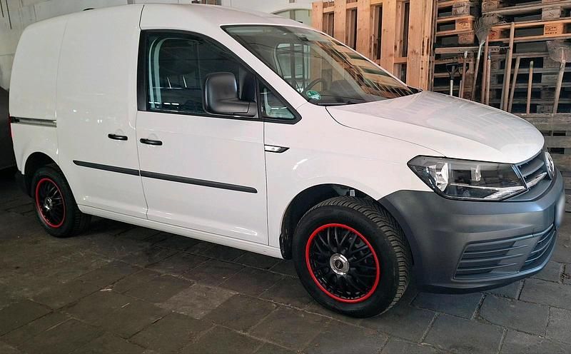 Gebraucht VW Caddy 102 PS (75 kW) 2016 Weiß Van / Kleinbus