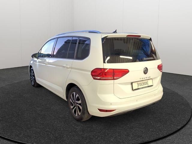 Gebraucht VW Touran Active 150 PS (110 kW) 2022 Weiss Van / Kleinbus