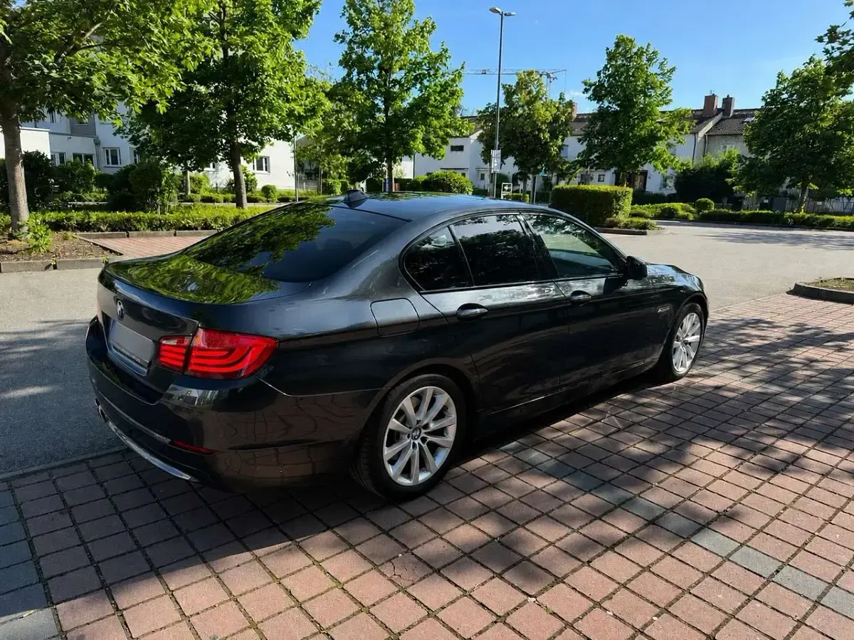 Gebraucht BMW 528 258 PS (189 kW) 2010 Limousine