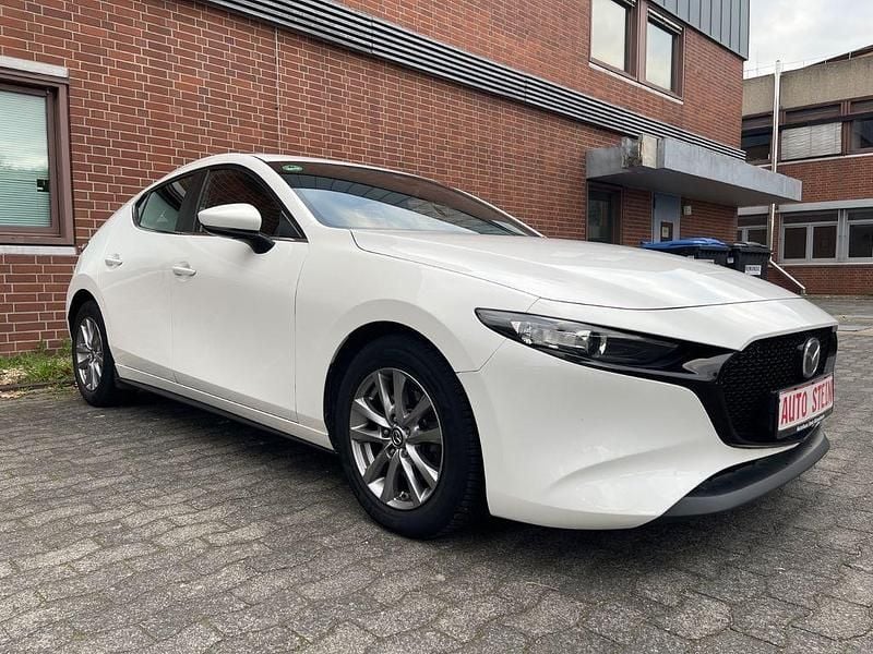 Gebraucht Mazda 3 116 PS (85 kW) 2019 Weiß Limousine