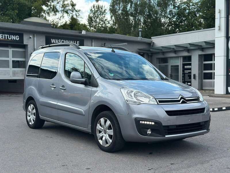Grau Gebraucht 2018 Citroën Berlingo SELECTION Van / Kleinbus | 9.500 € (Superpreis) - Bild 1/2