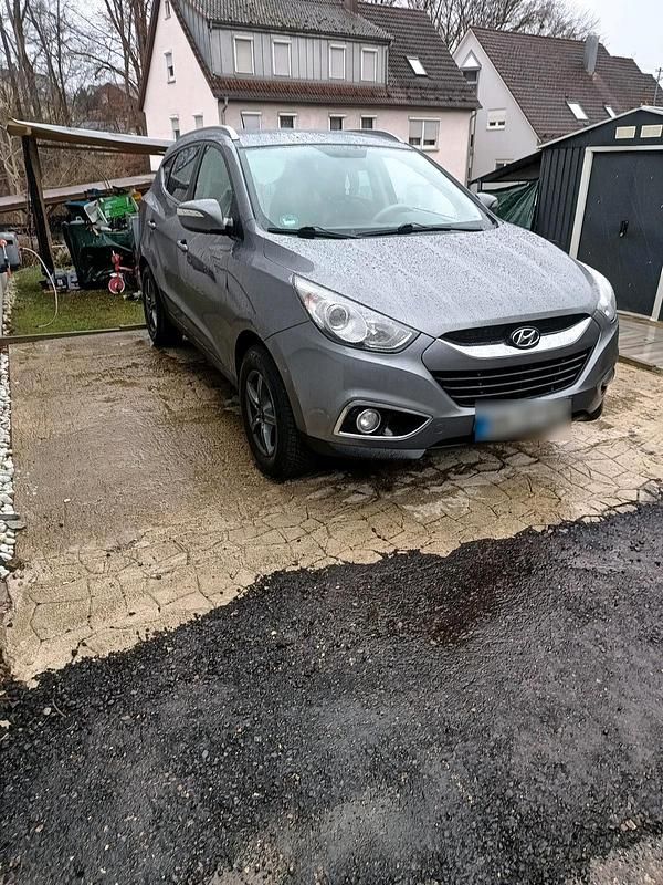 Gebraucht Hyundai ix35 163 PS (119 kW) 2012 Grau SUV