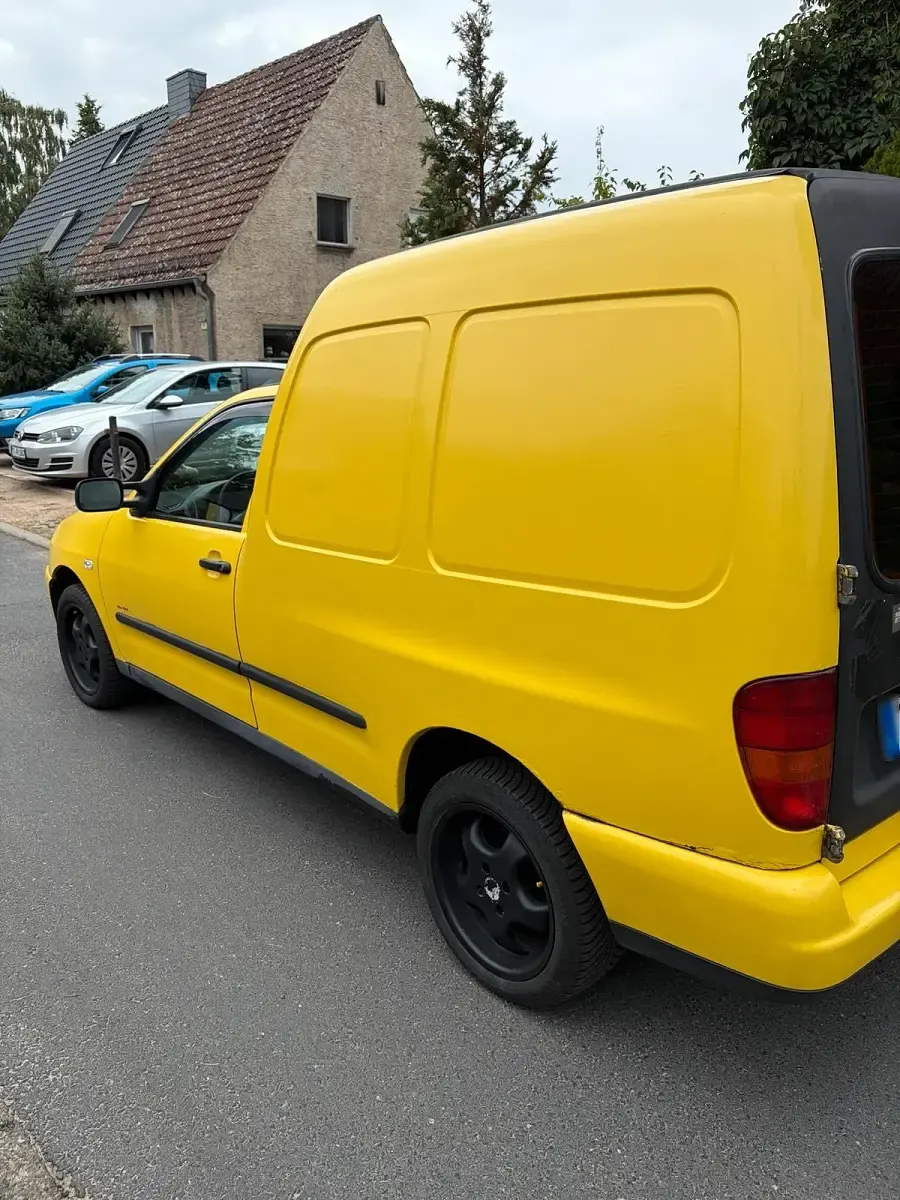 Gebraucht VW Caddy 90 PS (66 kW) 2001 Gelb Van / Kleinbus