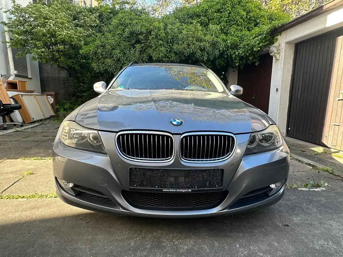 Brugt BMW 325 218 HK (160 kW) 2009 Grå Stationcar