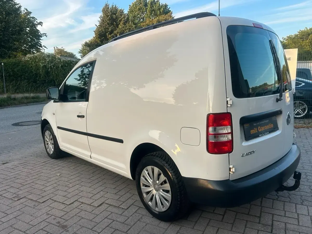 Gebraucht VW Caddy 102 PS (75 kW) 2013 Weiß Van / Kleinbus