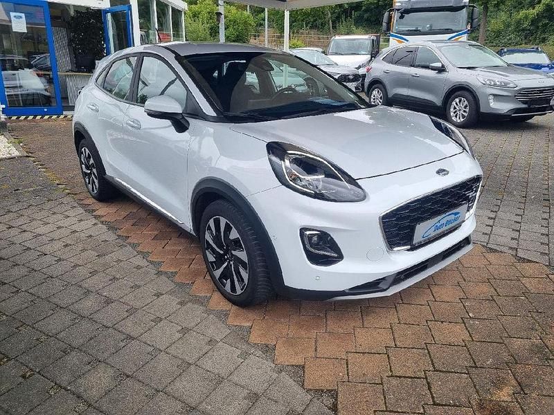 Weiß Gebraucht 2022 Ford Puma Gen-E Titanium SUV | 17.490 € - Bild 1/4