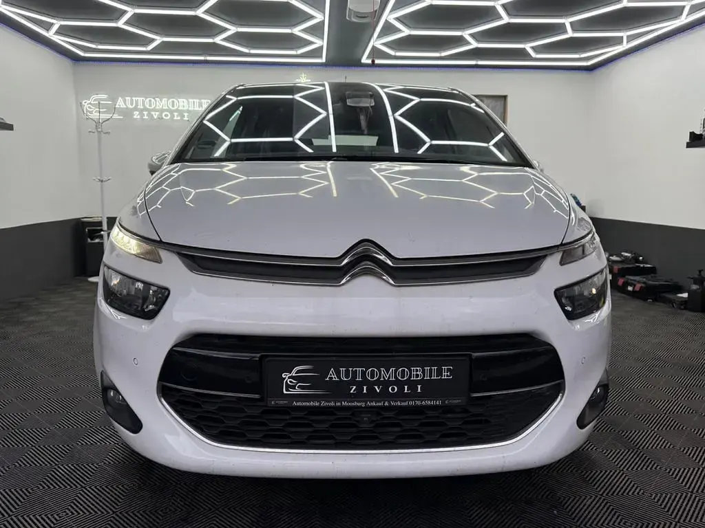 Używany Citroën C4 120 KM (88 kW) 2015 Biały SUV